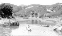 Chatsworth, Twin Lakes Park