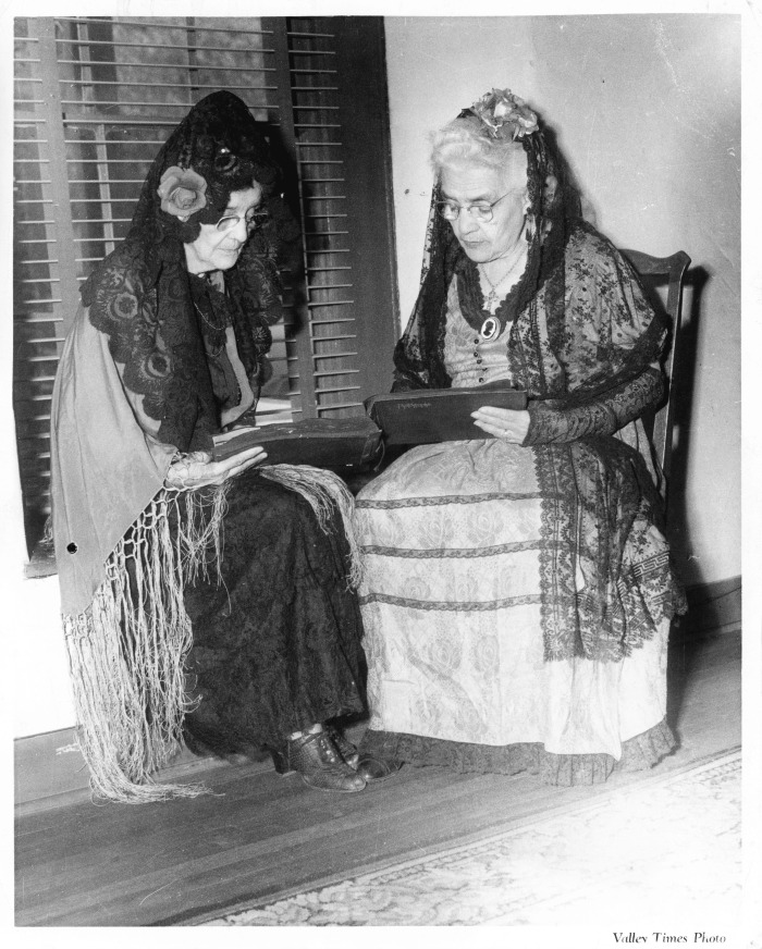 San Fernando, CA - Lopez, Geronimo descendants - mantilla banquet - San Fernando fiesta - Mrs. Ramona Shaug (left) and Mrs. Catalina Lopez Millen (right)