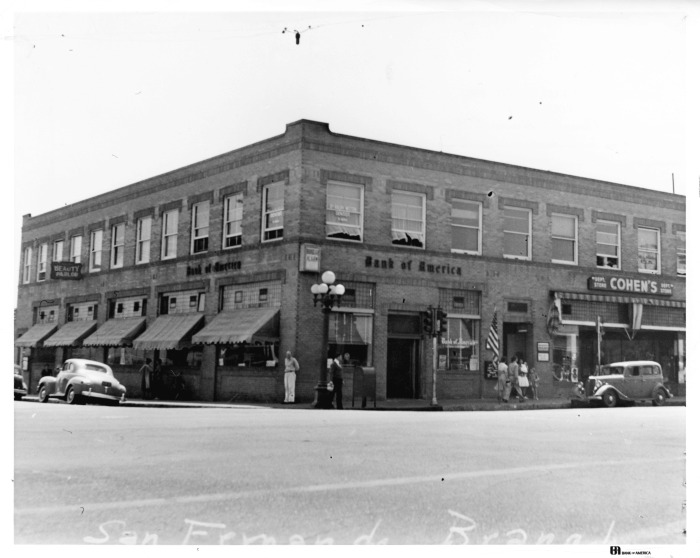 San Fernando, CA - Porter Hotel - Located at San Fernando Road and Brand Blvd. Also located in the building was the Bank of America and Cohen's Department Store
