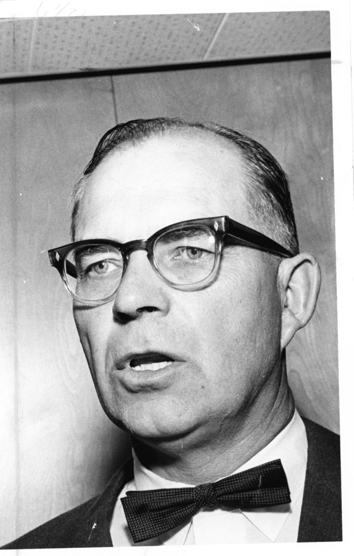 Dr. Delmar Oviatt