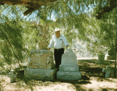 Private cemetery, Canyon Country, Earl Edward Foust, Tombstone: Ramon Perea and Antonia Perea
