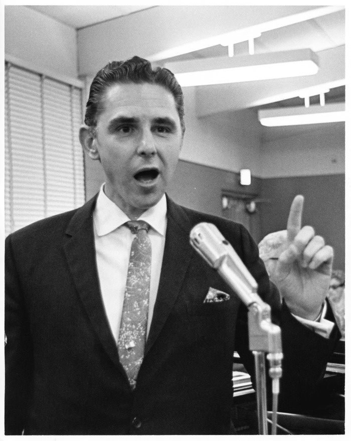 Cooke, Frank (singer)